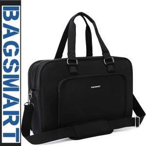 NWT Carryon sized black weekend bag: glamor meets practicality 👜✨